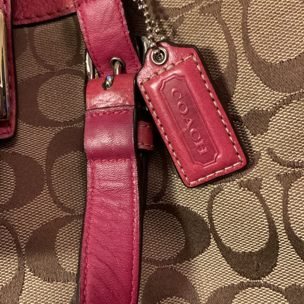 Coach pink leather handbag - Picture 4 of 4